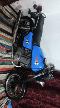 البيع 82 سايس  3 الا شاصي مكفول من الحيم شراي يتصل وبي خير ودلل 077346...