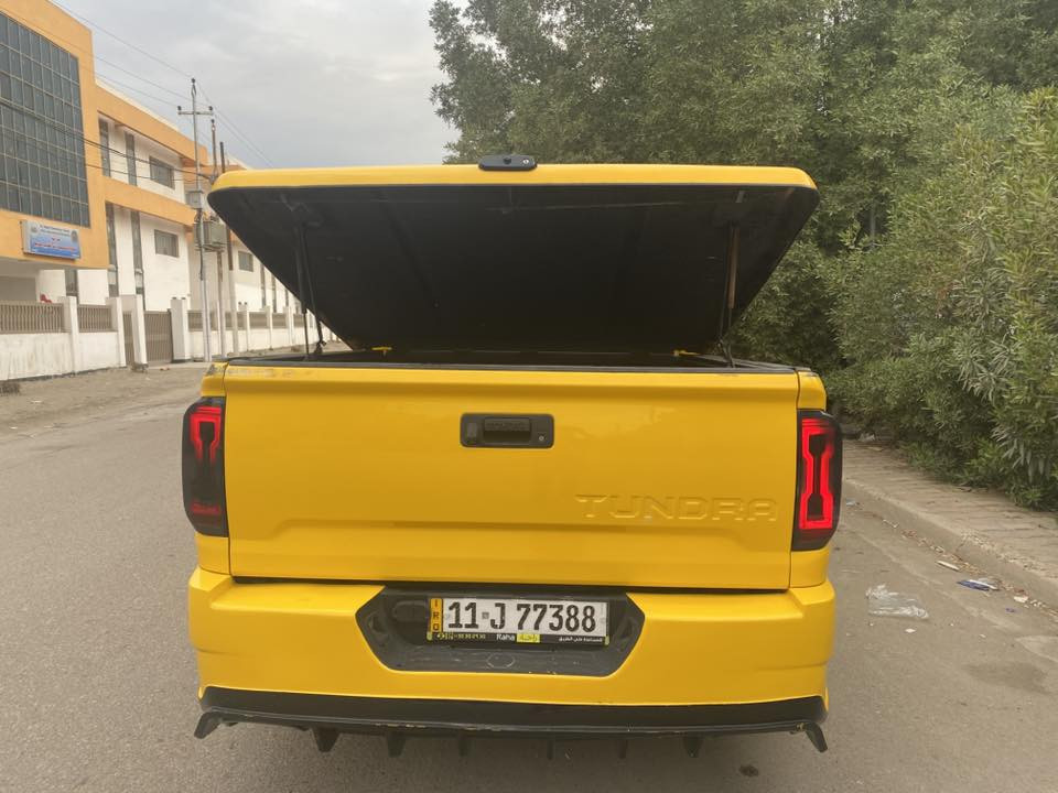 السلام عليكم تاندرا موديل 2019 سنويه باسمي مصبوغه عام تغير لون بدوك كلبه ولا تكمه مكينه 8 سلندر السياره مزوده تايرات جبلي شوته لايت وبك لايت لدات سياره كلش حلوه السعر 220 ورقه مجال جدا بصيط للاتصال *********** مكاني الدوره حي الصحه
