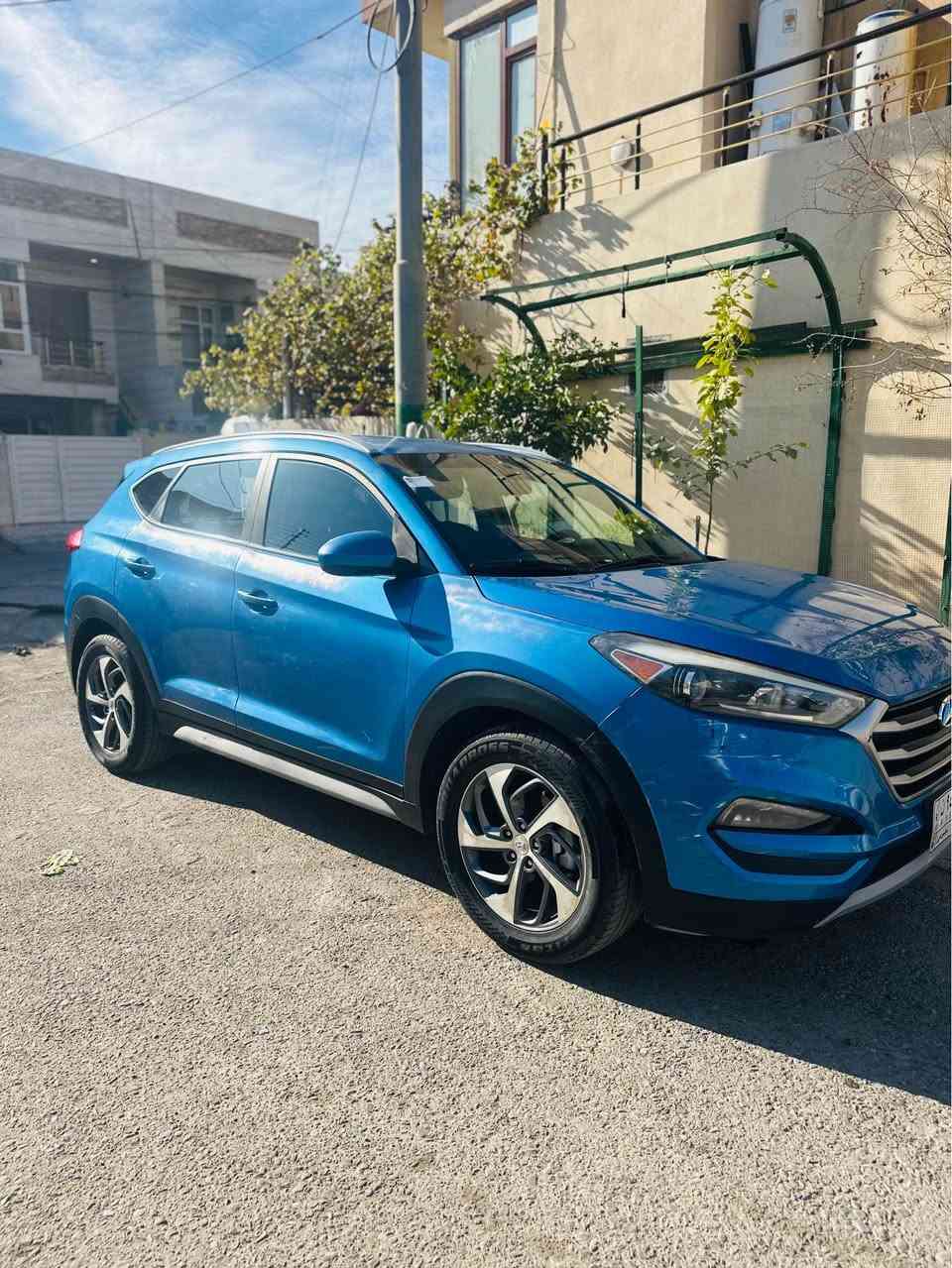 جۆر: تۆکسۆن
مۆدیل: 2018
مەکینە: Dji
سبوغ: چاملغی لای سەکن بیلاد گۆرایە دەرگای سەکن سبوغە بێ ژۆرێ بێ داخلی من بە عیزام نەبێ عام نەبێ ئەی فرۆشم
مواسەفات: نیوو مواسەفات
گوشین کارەبا - ئاوێنە کارەبا - تەعدیل سورعە - شاشە - کار پلەی - ئەندرۆید ئۆتۆ - Look ئەکسل - تەعکومی جادە - لایت لید عەدەسە.
گێر و مەکینە و تەبریت و قفل ئەکسلی بەشەرت
چوار تایەی نوێی لەسەرە
تەقە و رەقەی بەشەرت
سەیارەکە رەقەم بغداد ئەسڵیە
سەنەوی ئەسڵی پاکانەی بەشەرت
غرامەی بەشەرت
شوێن: هەولێر - ناو شار
ژ.م: ***********
واتس ئەپ و ڤایبەر أربيل, العراق
