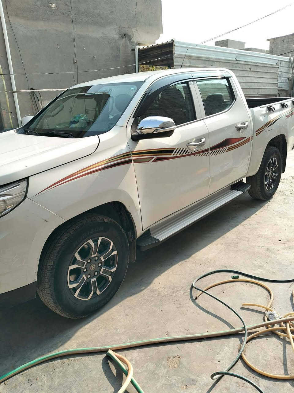 السلام عليك 
السيارة للبيع 
بيكم شانجان
الموديل 2024
السعر ب 160 
اي استفسار علة هاذة الرقم 
***********
