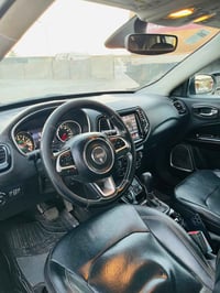 كومباس • ٢٠٢٠ • ماشي ١١٥٩٢٠