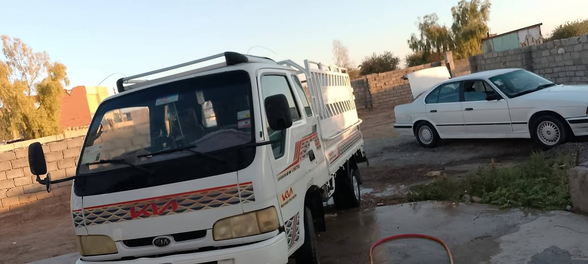 كيا فونتيرا موديل 98 رقم بغداد اسود العنوان ربيعه السعر 40 ***********
