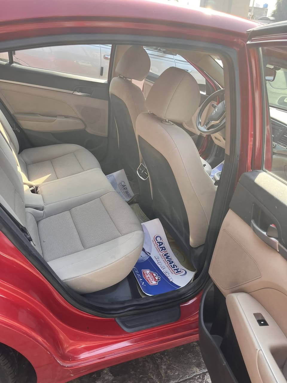 نترا ٢٠١٦ الشكل الحديث
رقم بغداد السيارة خليجيه 
الكير والمحرك على البلاد 
تايرات صدر ممتازة 
بيها بعض الأضرار البسيطة ومصلحه على البارد 
السعر ١٢٠ ورقه وبيها مجال بسيط 
المكان بغداد التواصل ***********3
