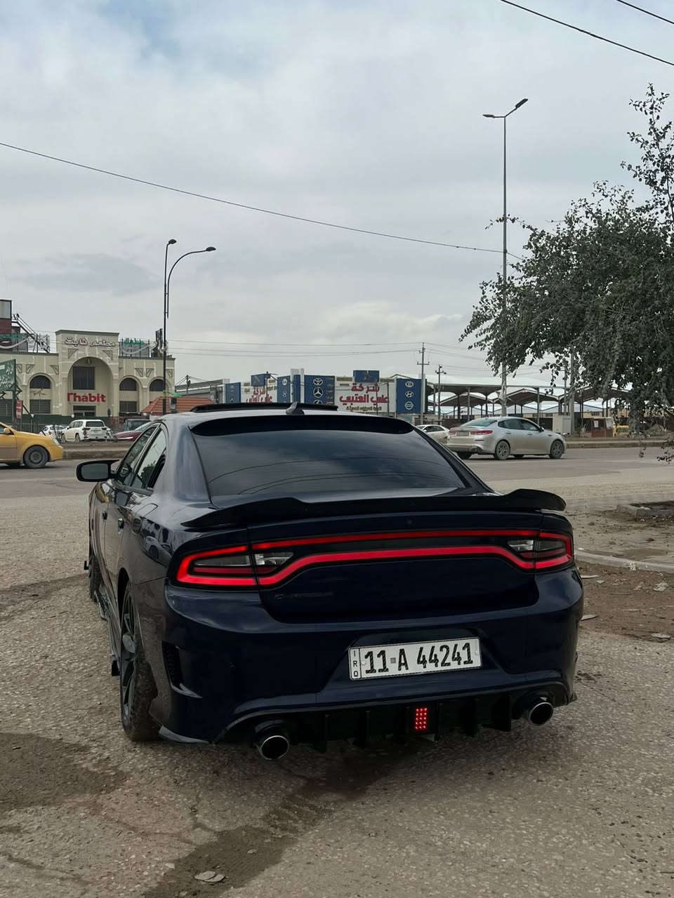 جارجر 2017 اصل  دايتونا سوبر تراك باك
السياره فول 1/1 

عليها منضومه غاز 

كامله و جاهزه من كل النواحي 

المواصفات 
1-فتحه سقف 
2-كشنات جلد + كنتاره حضن تدفئه تبريد (مختم دايتونا) 
3-ستيرن كهرباء 
4-شفتات ستيرن 
5-سوبر تراك باك 
6-مري قلاب 
7-كشنات خلفيه تدفئه 
8-شاشه ابل كار بلي 

السياره عليها اضافات 

1-معربه بالكامل 
2-لحايه و دوس و سكوبات 
3-شوته 
4-اكسل قفل 
5-دبات خلفيه 
6-منضومه غاز

مكاني بالحله 
السعر (***********) 
بيع او مراوس
