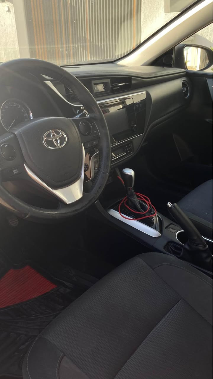 كورلا موديل 17 ماشية 81 الف سلايد كشن هيتر ستيرن هيتر رادار وحساسات وباقي المواصفات Le محسن عدا البصمة والجلد مكينة كير تايرات كله مكفول بدون شاصي السياره بيها بنيد مبدل وجاملغ صبغ وشبر يم يدة باب السايق مثل مواضح بالصورة 

السياره ع ايدي من ٢٠١٨ والسعر 118 ورقة وبيها مجال بسيط وارخص سعر هذا بالسوك كلة مكانها يرموك 
*********** بغداد, العراق
