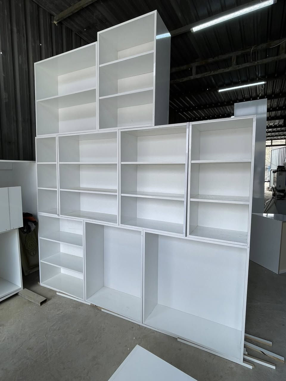 السلام عليكم الى اصحاب المعامل والمعارض والشركات
عمل كابينات مطابخ mdf وفوم وبلايوود 
لوح تركي 18 ملم [صيني ايراني ما اشتغل]
ثقيل وظهر 5 ملم وجهين
تجهيز مطابخ تركية واسبانية وايطالية
عمل فاترينات للصيدليات والكوزمتك 
عمل كناتير وغرف نوم  
بأسعار مناسبة وتجهيز بفتره قياسية
نضافة ودقة
يتوفر خدمة توصيل لجميع محافظات العراق🇮🇶
للأستفسار المراسلة او الاتصال 
العمل بالنقد فقط✅
***********✅
