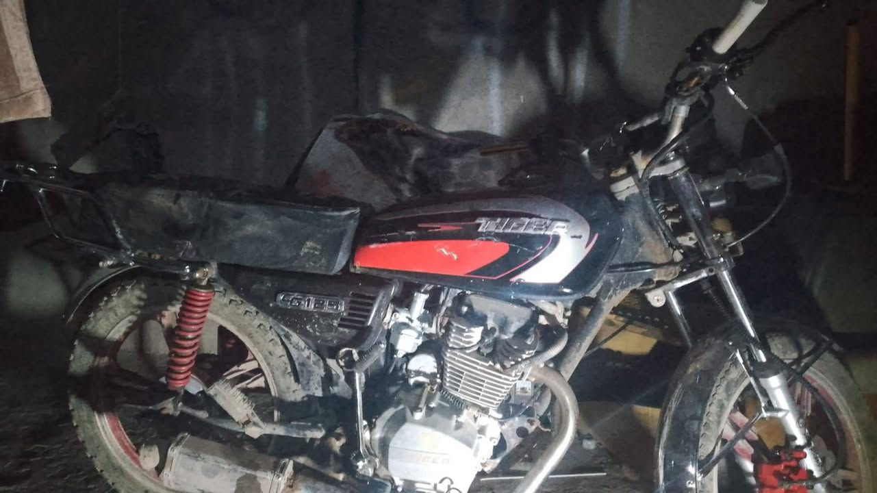 دراجه تفصيخ للبيع عده المكينه شتريد فصخ او اخذ رقم الهاتف ***********مكاني بغداد الكماليه قرب المشتل
