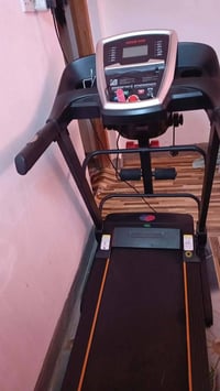 جهاز جري • يحمل ١٥٠ك • استعمال قليل