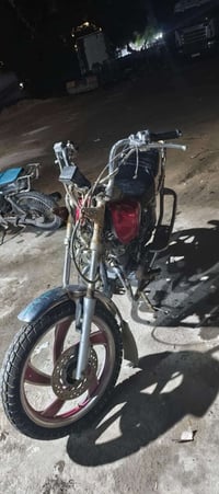 دراجة للبيع • محرك ما مفتوح • حي ميسان