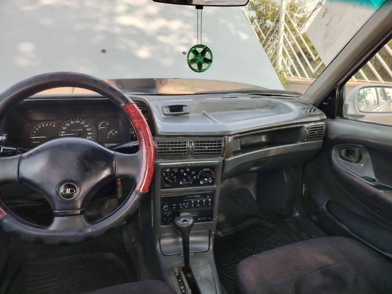 سياره دايوا موديل94 محرك 16فال كير اوتاماتيك سياره نظيفه جدا كولشي مابي شرط بدون ضربه سنويه مشروع وطني لل 2028بي دفتر بنزين كهربائية كلها شغال تخم صدر جديد سعر 33وبي مجال بسيط عنوان كركوك رقم هاتف ***********
