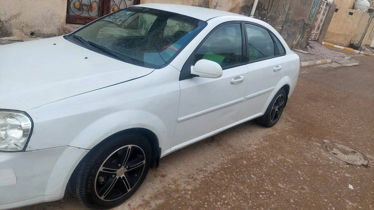 من رخصت الأدمن سلام عليكم سياره اوبترا موديل ١١ بأسمنه رقم وسنويه جدد لحد ٣٠ رقم بصره محرك وكير وتخم تاير ويل كب وشاشه وتبريد وكهربائيات كله جيد بيه صبغ بلبنيد وجاملغ الخلفي شويه سياره حلوه مال جناي سعر ٧٢ وبيه مجال قليل للإستفسار *********** مكلف بنشر
