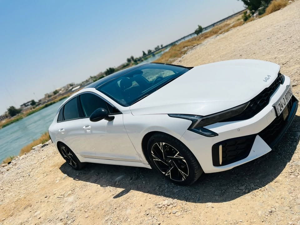 بسم الله الرحمن الرحيم
السلام عليكم 
Kia k5 2025
مرقم جاهز دهوك
عداد 7,000 كيلو
محرك 2500 طبيعي 
بدون صبغ تعديل بارد جاملخ امامي فقط
بصمه- بانوراما- اشاير بل مري- حساسات 360
تشغيل عن بعد-ترحيب أبواب - كشنات جلد احمر
تدفئه كشنات- هندبريك بصمه- كشنات كهرب

مكان السياره الموصل 
السعر:235$ وبيها مجال
لاستفسار (***********)
