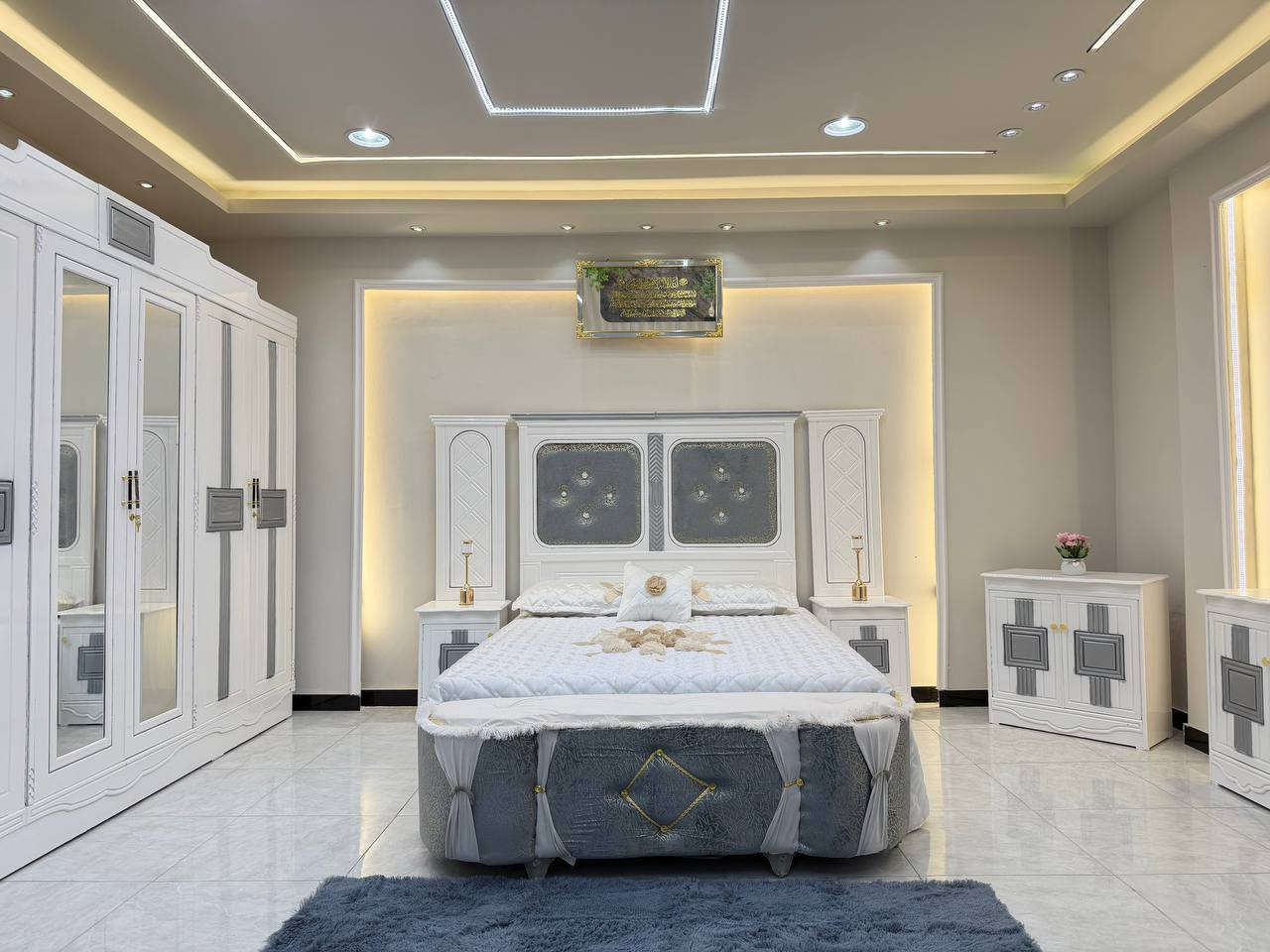 📢  تحية طيبة متابعين الكرام
🚛 خدمة توصيل متوفرة لجميع محافظات العراق
🔅تفاصيل الغرفة المرمري  ....
 خارج ٤ملم ام دي اف 🔺
وداخل معاكس ٣ملم 
صبغ حراري  درجة اولى 

عدد القطع  ٧ قطع 😍
🔺1 //جرباية  قياس  ١٦٠ × ٢٠٠ 
🔺//ميز جانبي ايسر قياس ٥٠
🔺2// وميز  جانبي  قياس ٥٠
🔺3// زاوية ارتفاع مترين عرض ٨٠
🔺4// وميز بلازمه  
🔺5//وميز مراية ارتفاع مترين عرض ١٢٠
🔺6// وكنتور ٦ باب  ارتفاع مترين و١٥ طول ٣ متر و١٥
القطعه الثامنة حسب الطلب شازلون
📞 للحجز والاستفسار:
راسلونا على الصفحة الرئيسية.
يوجد توصيل لكافة محافظات العراق.


**إذا كنت صاحب هذا الإعلان وتريد حذفه لأي سبب، رجاءا أرسل رسالة إلى الدعم الفني**