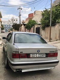 bmw 525i موديل 1992  رقم شمالي جديد   كير اوتو كبس  فول مواصفات 1/1  ف...