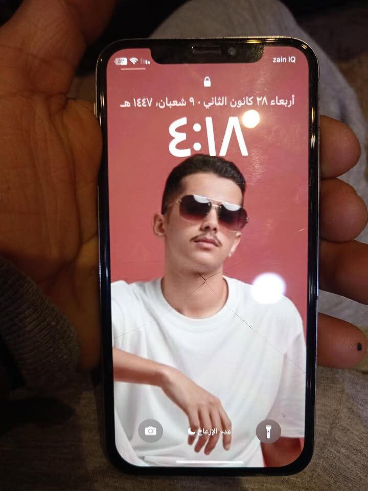ايفونXs
64 ذاكره 
بطاريه خدمه بل شحن قطاره 
بلادي كلشي ممبدل بي 
بي فطر بل شاشه ومماثر عل لمس ابد 
جهاز بلادي كله ممبدل بي شي 
السعر130 وبي مجال 
عنوان رمادي تاميم 
لل استفسار ***********
