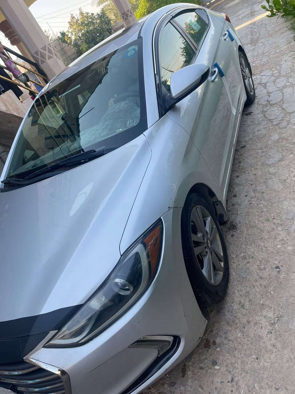 الانترا 2017 أمريكي
حادث خشم لبنيد فقط 
مكفوله من الضربه 
فول 1/1
رقم بغداد 
العنوان ديالى الخالص 
السعر (128)
***********
