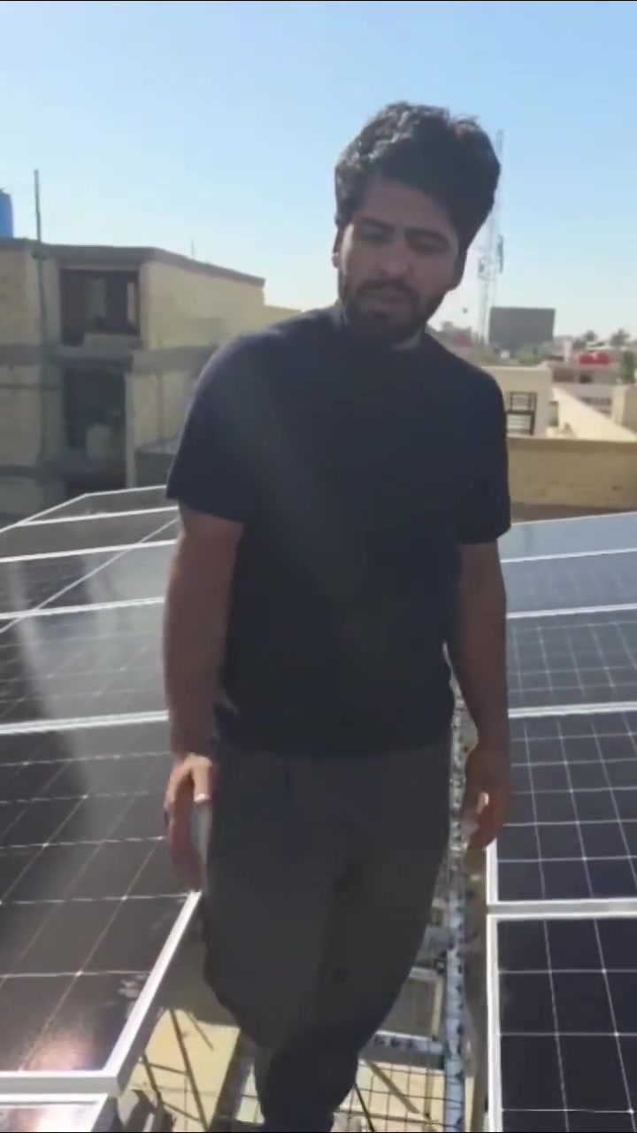 بعون الله تنصيب منظومة طاقة شمسية في بغداد – منطقة جميلة ☀️🔋***********
تتكون المنظومة من: ▪️ 32 لوح لونجي HIMO X10
▪️ بطاريات شيساج 16KW عدد 4
▪️ انفيرتر شيساج 8KW عدد 2
⚡ منظومة قوية لتشغيل الأحمال بكفاءة عالية
🔋 خزن ممتاز وتشغيل مستقر ليلاً ونهاراً
🛡️ تجهيز وتنصيب مع ضمان وكادر مختص
#الطاقة_الشمسية #بغداد #شيساج #لونجي #منظومات_طاقة
