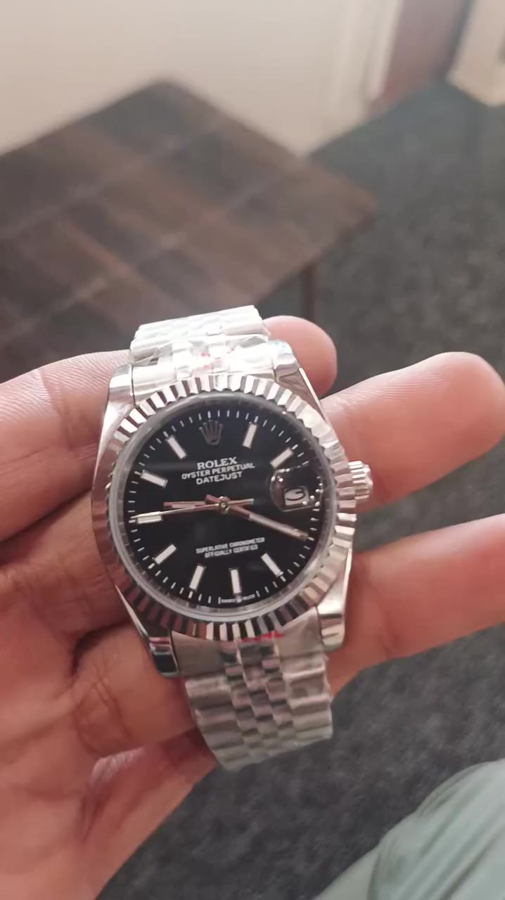 ساعه رولكس ختومات موضحه كدامكم مال امزون سعرها 60 الف


**إذا كنت صاحب هذا الإعلان وتريد حذفه لأي سبب، رجاءا أرسل رسالة إلى الدعم الفني**