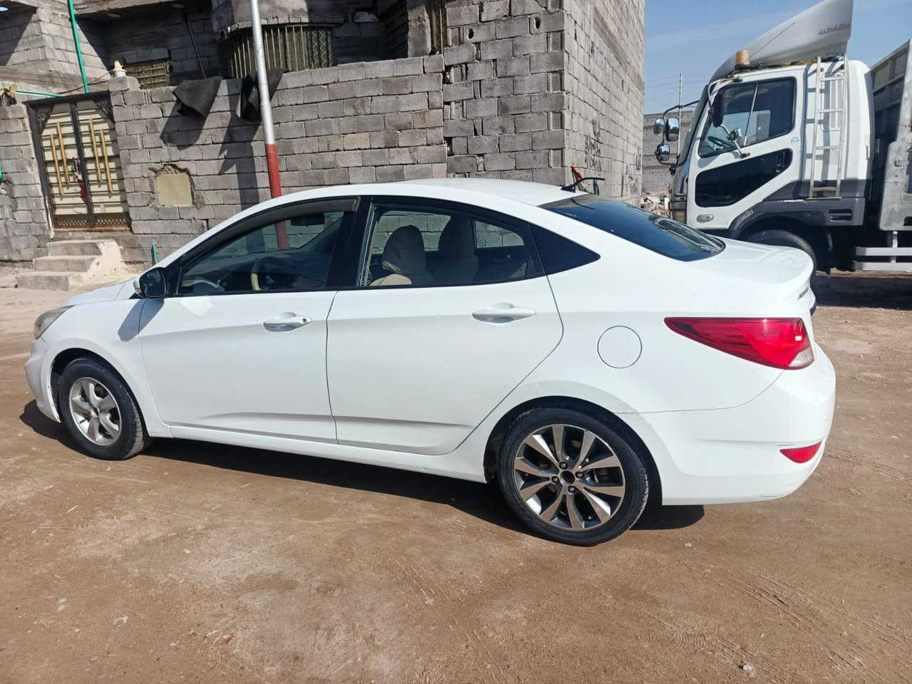 اكسنت 16خليجي  كفاله عامه ماعده طخه بسيطه بالباب العبري ومصبوغ  فقط حداده جديده سنويه 27 رقم بصره  محرك جديد مامفتوح جاهزه من كلشي    السعر ١٠٨ وبيها مجال *********** البصرة, العراق
