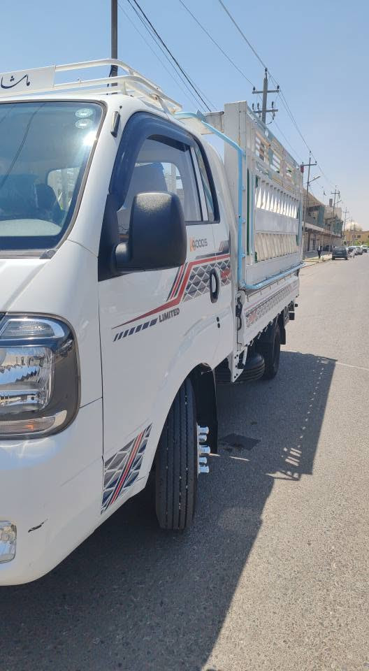 کیا 2022 عادی شوێن هەولێر 
تەنها 34000ڕۆیشتووە 
بستێک ساردی هەیە لەبۆنیتی بەبازنەیی 
سەنەوی هەتە 2028مانگی 7 نوێیە 
سەیارەکی زۆر جوانە نمونەیە کامل جاهیزە بۆ ئیش 
شانسی مەکینەو داروبەردی بەشەرت 
193$وەرەقەو مەجالێکی برایانە 
*********** أربيل, العراق
