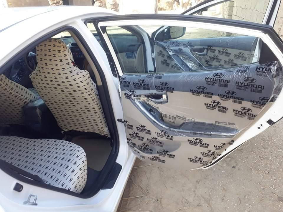 سلام عليكم انتره 2016 سياره جاهزه وبسمي بيه بارد ب الباب السايق وبارد ب البنيد السعر ب 125 وبيه مجال ***********
