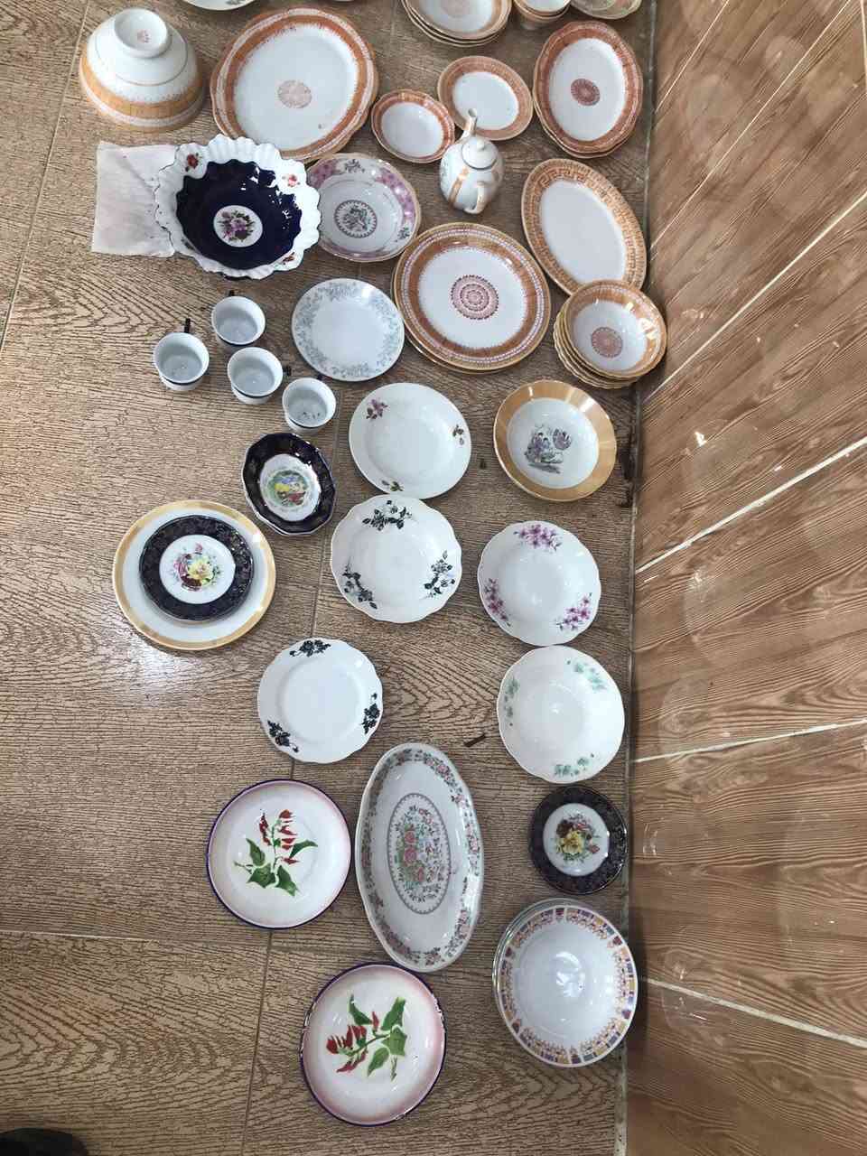 مجموعه من فرفوري مميزه    اكو توصيل ل كل  محافظات   فتخم فرنسي   جوزي  أصلي وبه ختم


**إذا كنت صاحب هذا الإعلان وتريد حذفه لأي سبب، رجاءا أرسل رسالة إلى الدعم الفني**