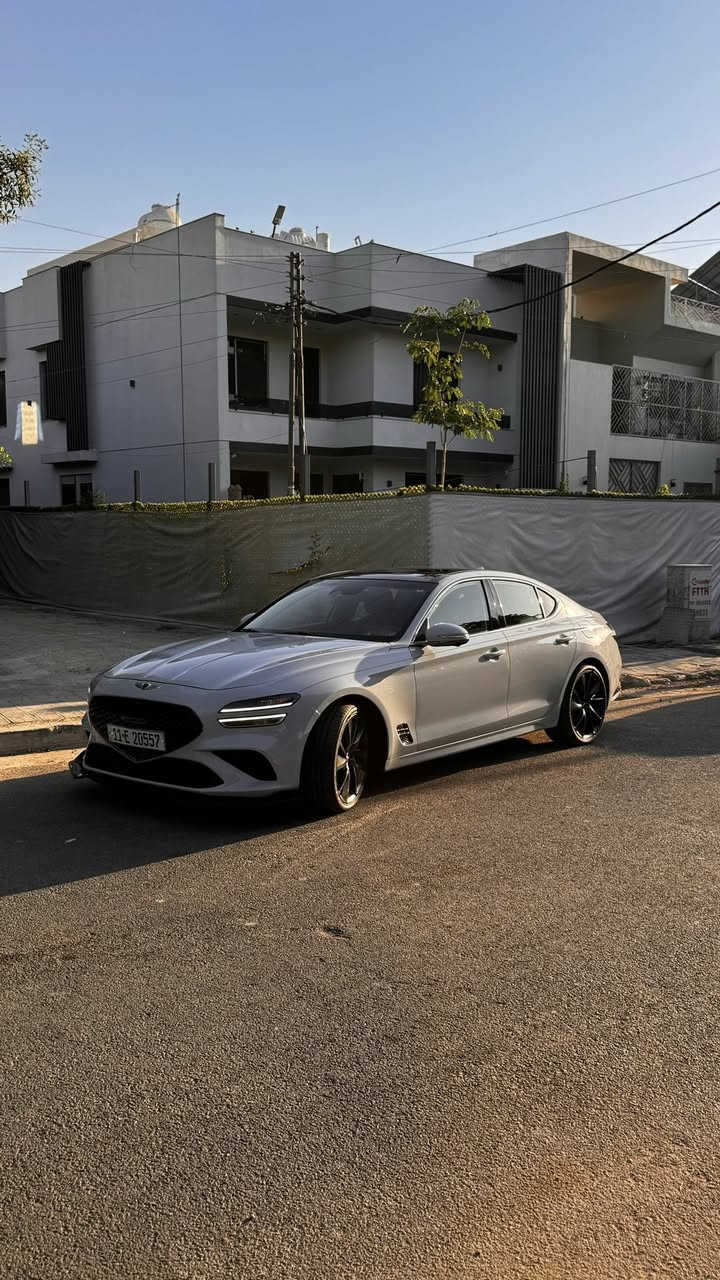 سلام عليكم

Genesis g70 V6 3.3 Twin turbo (2022)
العداد : ٤٤ الف ميل
الفئة: برستيج تو ويل (دفع خلفي) 
السعر : 273 ورقة وبيها مجال

🔴 رقم التواصل : ***********

لون : سموك مميز 
حادث السيارة : (كلين) ويل الخلفي فقط بدون صبغ بدون تبديل
بيها بارد اصبعين بالباب 

بيها كم رصعة بسيطة تحتاج pdr انقص من سعر السيارة

الاضافات : شوت رياضية وعطاس بلادي و اويل كاج كان

تايرات جدد انتاج ٢٥

رقم بغداد باسمي 

السيارة فول 1/1 اعلى فئة

- فتحة سقف بانوراما
- داتا شو
- 5 وضعيات قيادة (eco- normal-sport-sport plus- costume) 
- اكزوز بلادي رياضي + بيها اكتف كزوز 
- لانج كونترول
Auto Hold -
- شاشة كبيرة
- كشنات امامي تدفئة تبريد 
- كشنات كهربائية + ميموري
- كشنات بقلاوة ابيض ملكي 
- تدفئة ستيرن
- ستيرن كهرباء
- كامرات ٣٦٠ درجة
- حساسات امامي خلفي
- سقف كنتارا
- بريكات برمبو ٦ بستم بلادي
- جامات اوتماتيك 
- سايد بريك كهربائي
تبريد قطعتين ( تبريد ينحلف بيه )
- رادارات امامي وخلفي وجانبي
- نظام تحديد المسار
- مري شفط +اشارة + تعتيم
- لايتات LED امامي خلفي
- دخول ذكي مع انارة ترحيب
- قيادة ذاتية
- تحديد مسار + مثبت سرعة تفاعلي يدوس بريك ويمشي تلقائي
