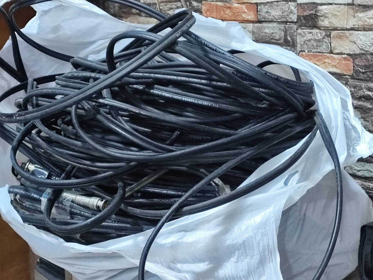 لبيع كاميرات هيكفيجن 8 كاميرات سعه الهارد 4 تيرا


**إذا كنت صاحب هذا الإعلان وتريد حذفه لأي سبب، رجاءا أرسل رسالة إلى الدعم الفني**