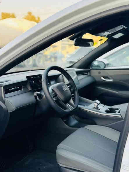 {.♥️مجموعه الملك لتجاره السيارات الحديثه ♥️.}

        🔥🩶العروض والاسعار اليوم نار نار  🩶🔥
                  ♥️. ندللكم دلال متابعينه   ♥️ 

🔥الاسعار اتصل وتدلل دلال  الون ابيض ورصاصي اتونس                     
 
‼️بي وايدي 2025 جن بلاس الون ابيض انتبه 🤍‼️‼️￼      

‼️‼️ملاحظه السياره ويل كاب حجم كبير +حساسات + كرت جديد 

        . 🔥♥️ السعر راح يكون نار ومفاجأ♥️🔥￼
 
        ‼️🌟ملاحظه البيع كاش لا يوجد اقساط 🌟
للاستفسار اكثر الاتصال على الرقم 

☎️ ***********

☎️***********

‏ ***********☎️
متوفر واتساب 

العنوان :بغداد ⬅️الكريعات ⬅️نهايه شارع المعارض 

يتوفر #بيع #وشراء #ومراوس
