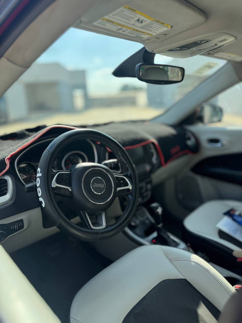 للبيع جيب كومباس 2018 

وارد امريكي من امريكا بدون ايرباك 
حادثه قبغ جنطة وجاملغ خلفي

ب العراق صار بيه جاملغ وبنيد

السيارة فول مواصفات عدى الفتحة 

بصمة
تشغيل عن بعد
حساس خلفي
حساس امامي
فور ويل 
كامرة 
شفتات ستيرن 
مكينة 4 سلندر 
شاشة جبيرة 
كشن كهرباء 
داخل جلد 

الخ من مواصفات معروفة 

السعر 108$
بي مجال قليل 
عنواني بغداد البياع 
***********
