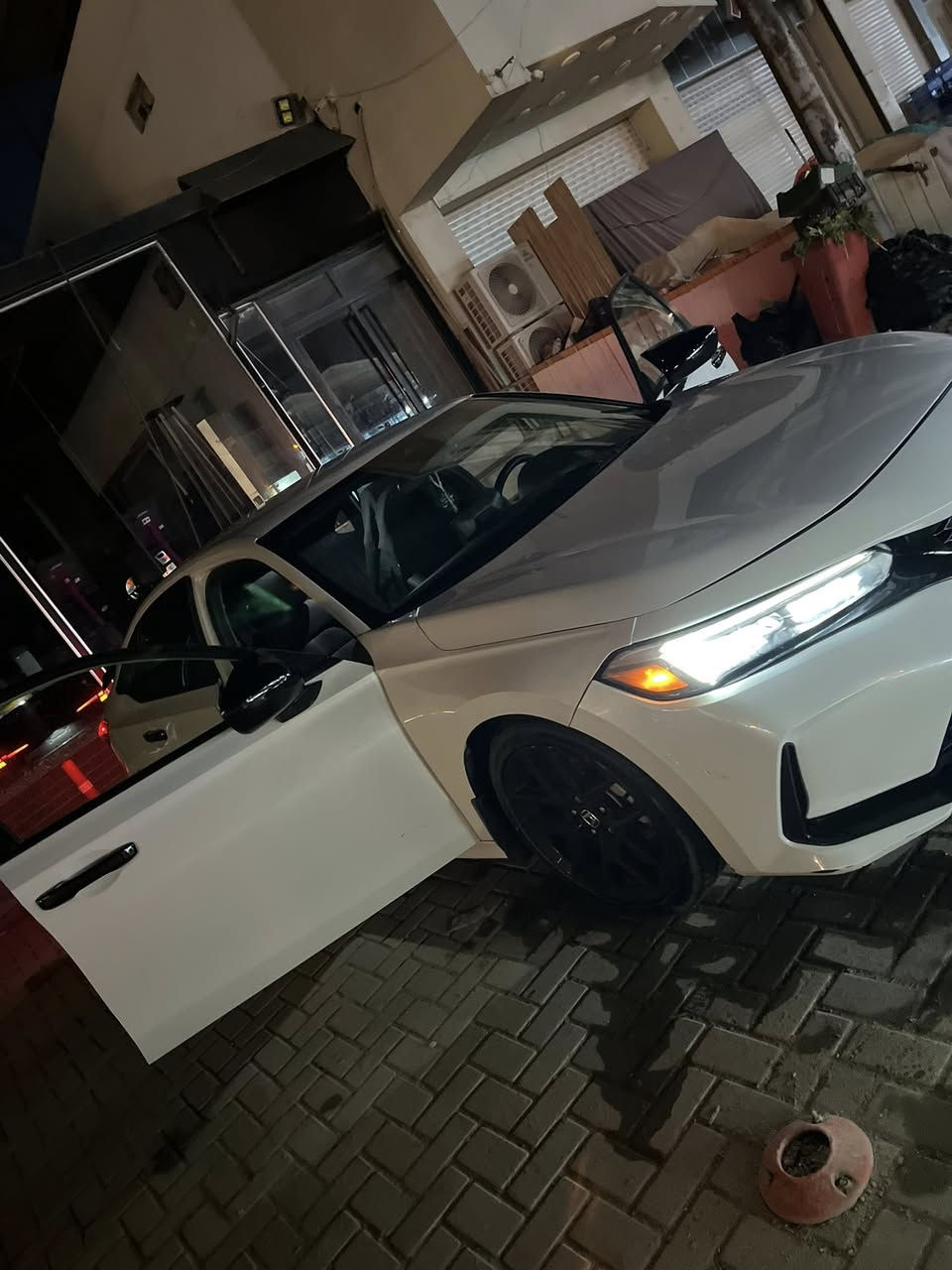 هوندا سيفيك سبورت

الموديل:2025

حجم المحرك:2000

المواصفات                                                                             رادار امام 
حساس بالمري
اوتو هولد
تشغيل عن بعد 
اوتو بريك

ثلاثة انظمة للقيادة:eco,normal,sport

شفتات ستيرن

تثبيت المسار 

مثبت سرعة 

كامرة وشاشة كبير

سستم ايرباك متكامل

مانع انزلاق 

مانع تصادم 

تحكم ستيرن كامل 

شاشة تدعم:ابل كار بلاي و اندرويد اوتو

مقعد نصف جلد

دخول ذكي 

بصمة ابواب وصندوق وبصمة تشغيل

لايتات زينون ياباني اصل

لد نهاري و لد خلفي

الحادث  بنيد معدل عالبارد شرط بدون شواصي
ماشيه ٦٠٠٠

السعر 149قفل 
مكاني سامراء
***********
