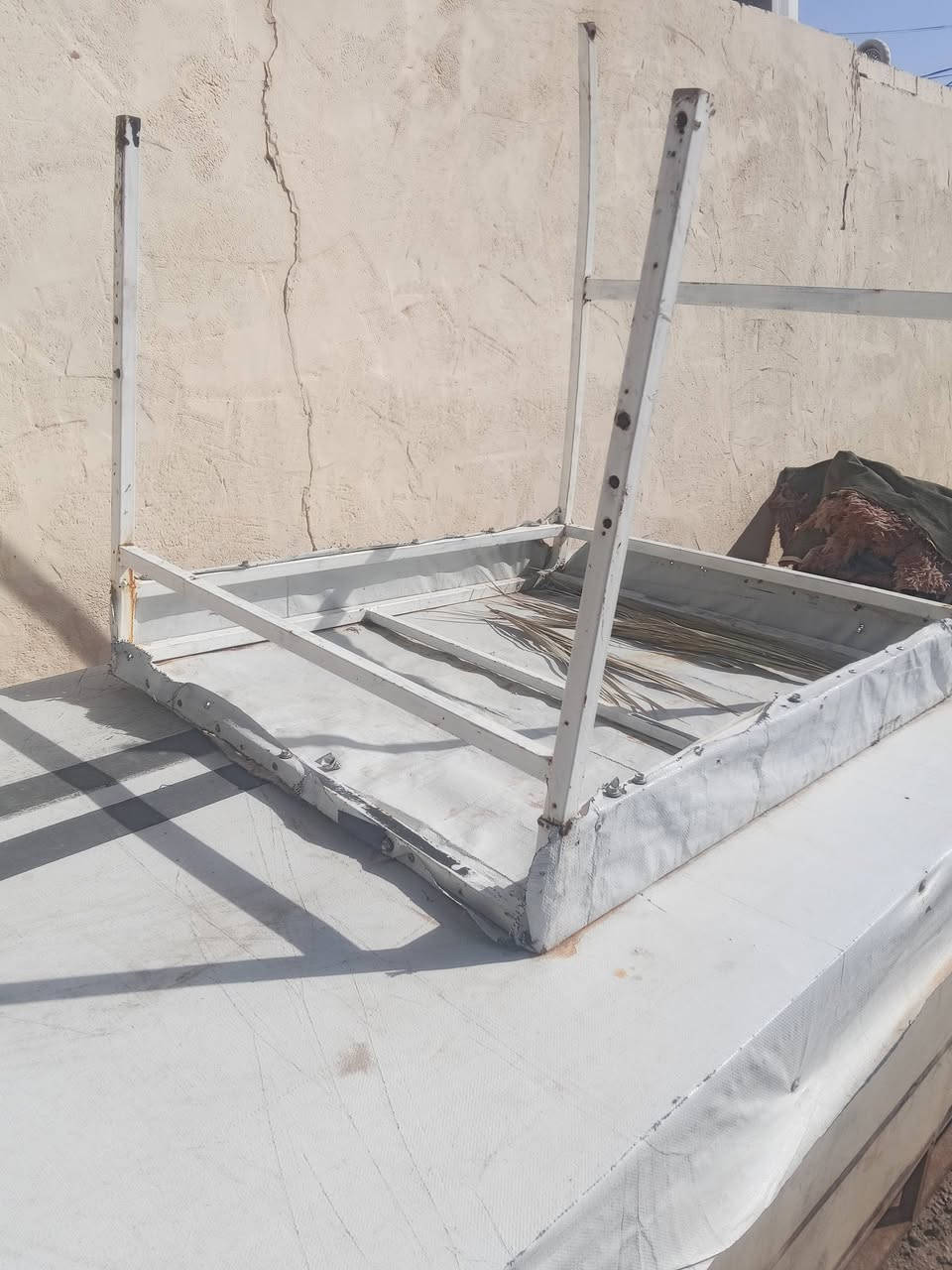 سلام عليكم سقايف اثنين للبيع المكان ناحية السعدية ***********
