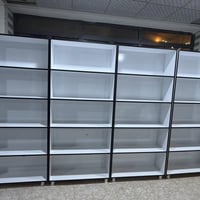 رف MDF تركي • نظيف شبه جديد • ٢،١٨م ارتفاع