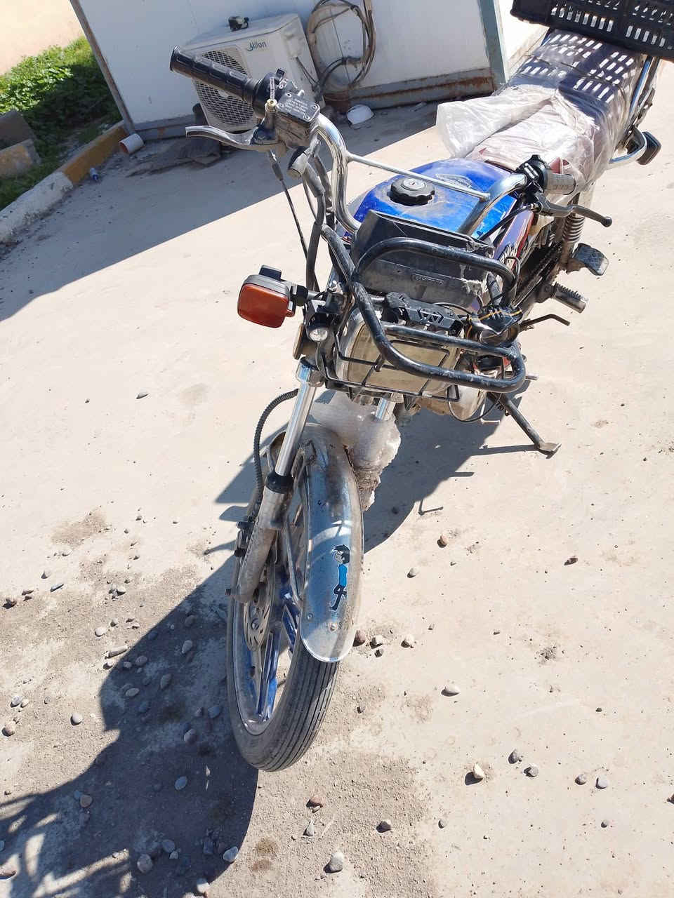 السلام عليكم ماطور للبيع نامي برو خمسة كير نشاط فول كهربائيات كلها شغالة السعر 350وبيه مجال للتواصل عبر الخاص او الاتصال على الرقم التالي ***********
