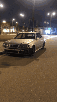 السلام عليكم
مارك ٢٠٠٠ اصل 
كفالة نقل جثة وكصة وكير ومكينه 
السيارة توريو بلاد سايد بريك بالايد 
ماسحة خلفية دواخلها توريو 
كزوز رياضي بلاد لحاية بلاد 
عينه ليزرية كير خريطة شاشه سنتر لوك 
كير ومكينة vvti فيشة وحده جديدة لوك 
حدادية خير من الله لقم جدد 
السيارة متعوب عليها هواي دواخل نضاف وبلادية تورير 
السنويه تنتهي ٢٠٣٠ رقمها انكليزي باسمي شرط التحويل 
مكاني بصرة - حيانية 
السعر ٧٨وبيها مجال للطيبين 
رقم الهاتف ***********
