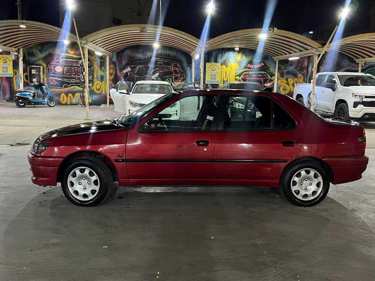 السلام عليكم 
من رخصة مدير الكروب 
بيجو ٣٠٦ موديل ٢٠٠٣،بلاديه كلشي بلاد مكفوله من الصبغ والتبديل بيهه بارد خفيف بالصندوق وبيهه جراد خفيف  بالبنيد والقماره والصندوق مغلفه فابلون اسود 
تبريد ثلج كهربائيات بلاديه كلهه شغالهه تايرات جديده رقم الماني الجديد بغداد مكان السياره بغداد / الغدير السعر ٦٢ ورقه 
***********
