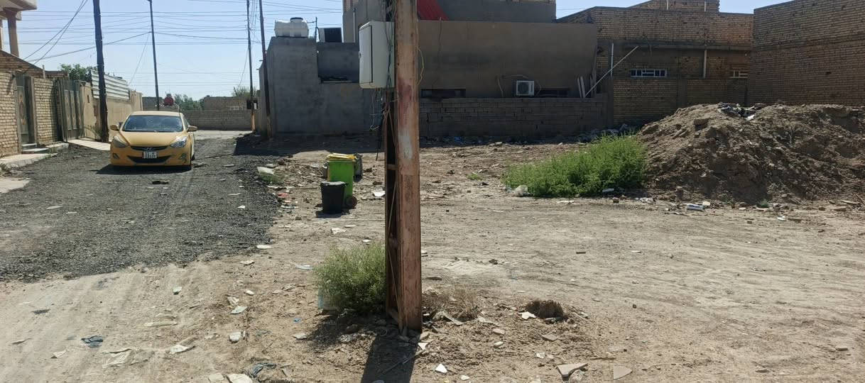 قطعة ارض 300متر  للبيع / منطقه القاطع ركن
قرب منزل  الشيخ صباح زيدان الجنابي 

‏‪***********‬‏

***********
