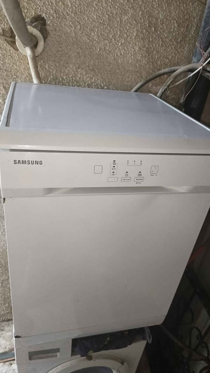 اصلية وكالة 
جاهزة شغلها راقي بالعافية على الياخذها
ماعندي الها مكان 
250,000 العنوان بغداد الكرادة بغداد, العراق


**إذا كنت صاحب هذا الإعلان وتريد حذفه لأي سبب، رجاءا أرسل رسالة إلى الدعم الفني**