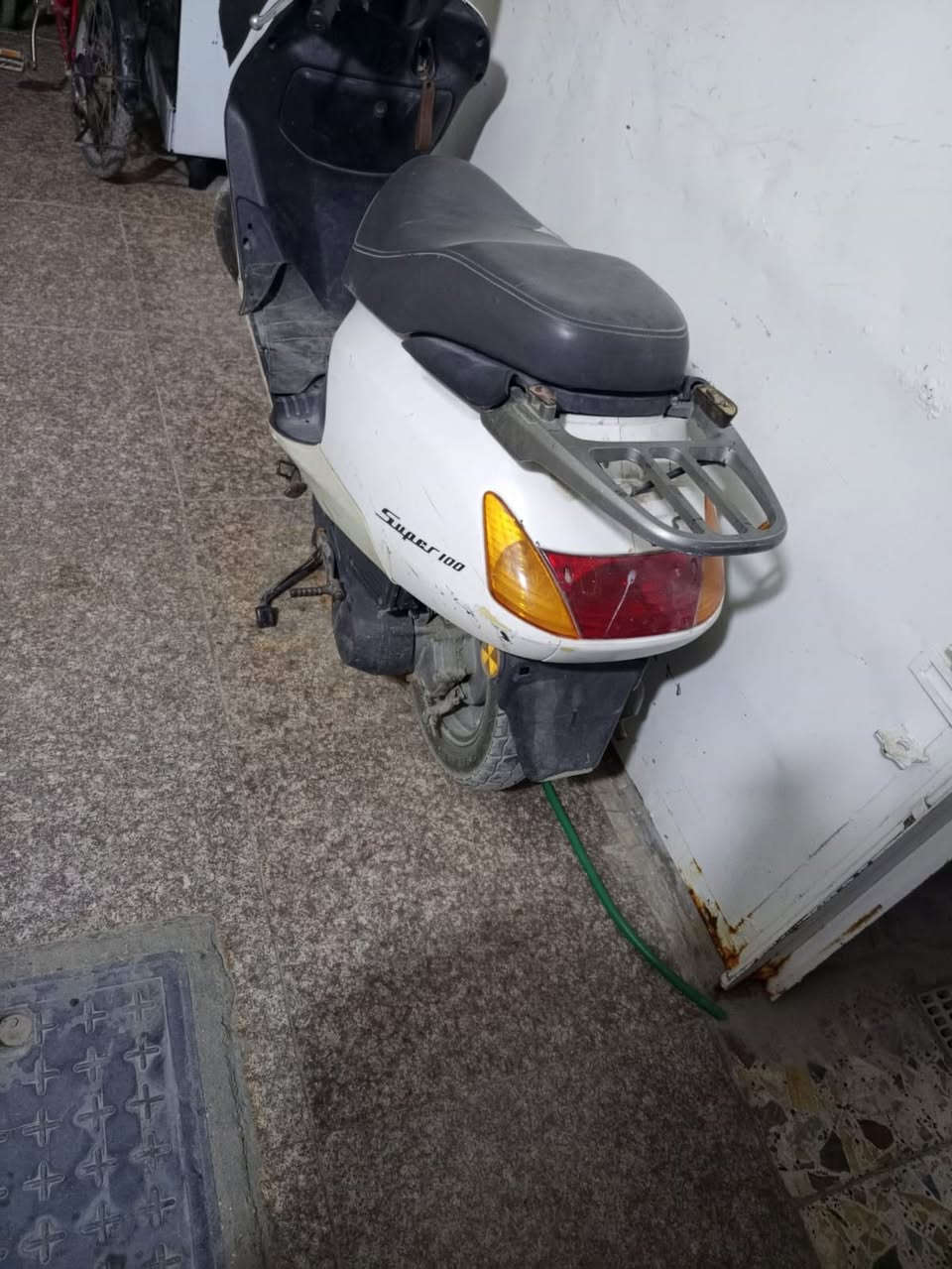 سلام عليكم ورحمه الله وبركاته سبيسيً للبيع كوم حديد دراجه خير من الله تشتغل بس ابيع كوم حديد للتواصل*********** العنوان بغداد الكريعات
