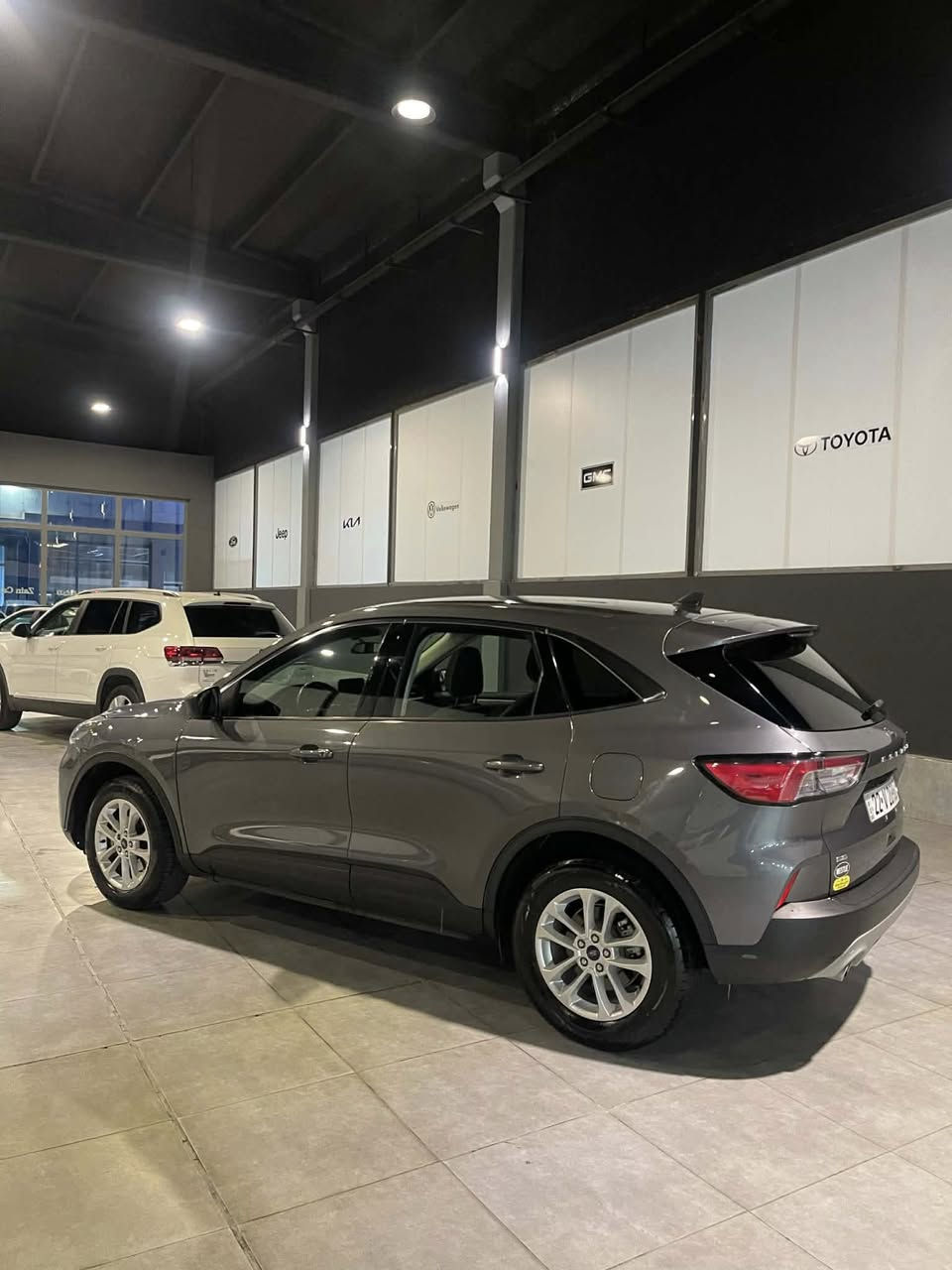 فورد سكيب موديل 2022 محرك 3 سلندر
صبغ قطعتين بدون دواخل سياره فور ويل بصمه شغال بدون مصرف كير محرك تحويل غرامات شرط …رقم سنوية جديد السيارة جاهزة مكان سيارة دهوك 
*********** ***********
