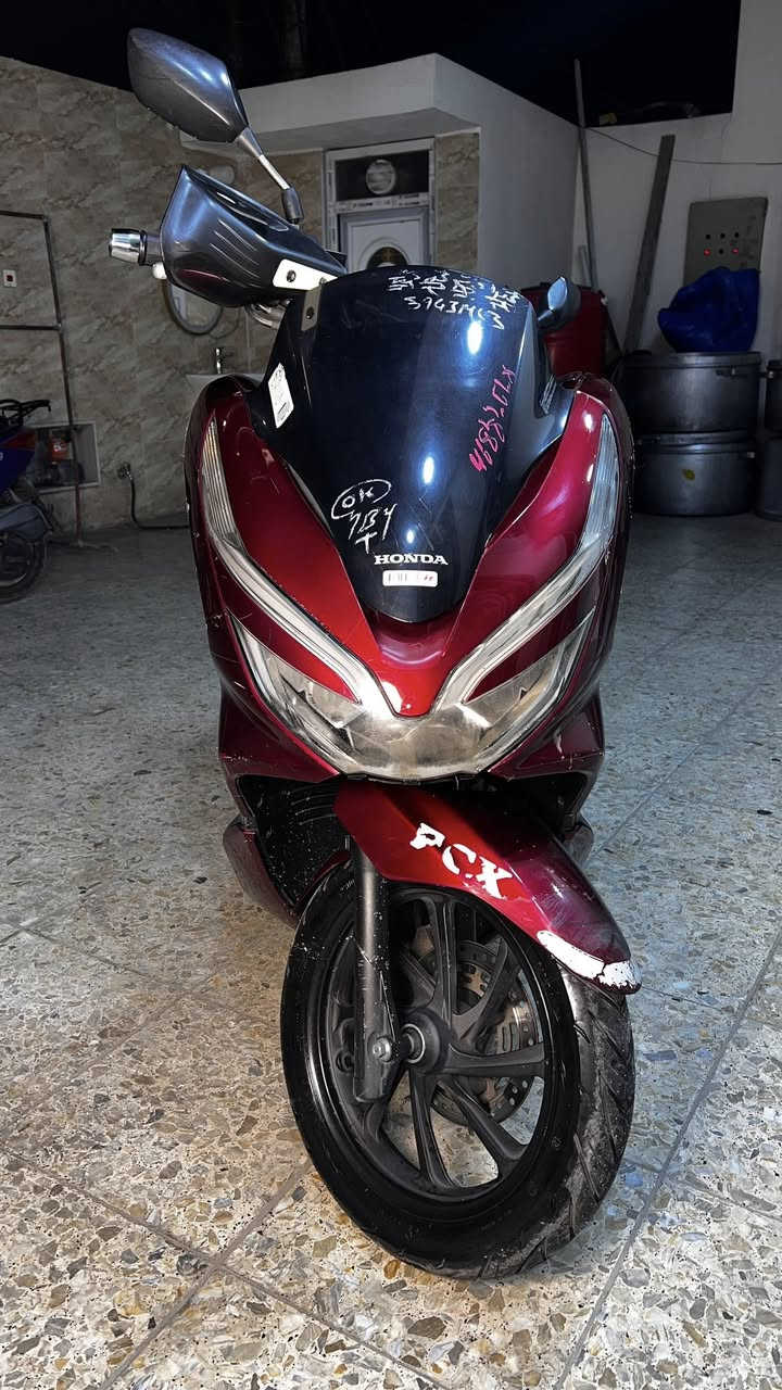 السلام عليكم شباب BCX جيل ثالث ياباني بصمة وحدة عنوان مدينة الصدر سعر 21 $بيه مجال للشراي رقم تليفوني ***********
