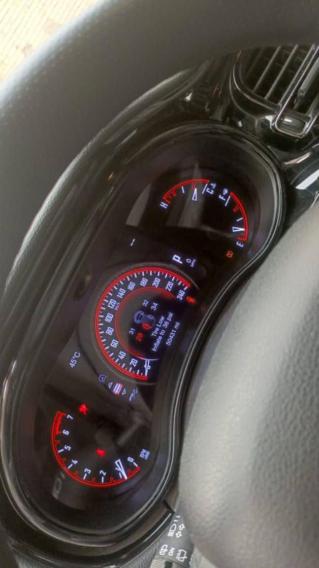 دورنكو موديل2022 ( R/T 🔥الوحش )
‏بفول 1/1 مواصفات V8 HEMI                  
‏Black-top
‏فتحه سقف
‏ لكزوز بلاد
‏بجم ليد زينون
‏رادار امامي 
‏حساسات امامي + خلفي
‏مانع تصادم
‏اوتو بارك
‏اوتو ستوب
‏ تحديد مسار
‏قياده ذاتيه
‏تحكمات ستيرن
‏اوامر صوتيه 
‏كشنات تدفئه 
‏كشن كهرباء
‏ستيرن تدفئه
‏تحكم ستيرن كهرباء
‏جنطه كهرباء
‏نضام اقتصادي ايكو
‏شفتات ستيرن
‏نضام سبورت
‏ماشية 50الف
‏دفع رباعي 
‏انضمة وضعيات قياده
‏تحذير الخروج عن المسار 
‏شاحن هاتف
‏مقاعد جلد 
‏اطفاء وتشغيل عن بعد 
‏مقاعد كهربائية
‏وباقي المواصفات المعروفه
‏
‏رقم بغداد العنوان بغداد ...تفاصيل اكثر للاستفسار ‪***********‬
‏
