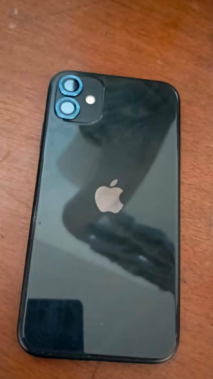 مراوس بيفون 12/ ايفون11 عادي وتر مكفول مريكي بطاريه 78 جهاز نضيف الذاكره 256 المكان نجف رقم الهاتف ***********
