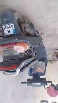 دراجه فراشه فضائي شغاله على اخر حبايه ونضافتها كدامكم مكينه نكره سلف و...