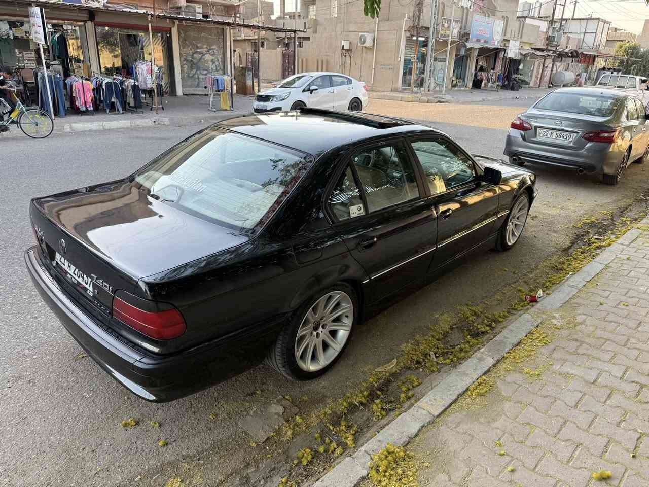 للبيع  1997 Bmw 728i مكفوله من الحادث  والنقص سيارة جاهزه
كير مكينه بالشرط
تبريد 
شرط التحويل سنويه جديده 
السيارة فول مواصفات 
سلايد جام 
ويل 19 تو سايز 
كشنات كهرباء 
السعر 82 بيهه مجال قليل 
***********
