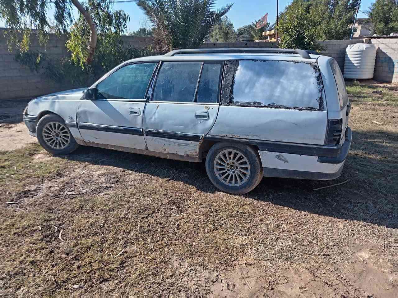 سلام عليكم ابل البيع او مروس سياره حلوه كعده شغاله مكينه بيهه صرف قليل كير جديد تيرات ٤جداد سوي وكاله رقم ألماني سياره كمله كهرباءيات شغاله كير كسل مكفول بس مكان ديالى شهربان رقم ***********
