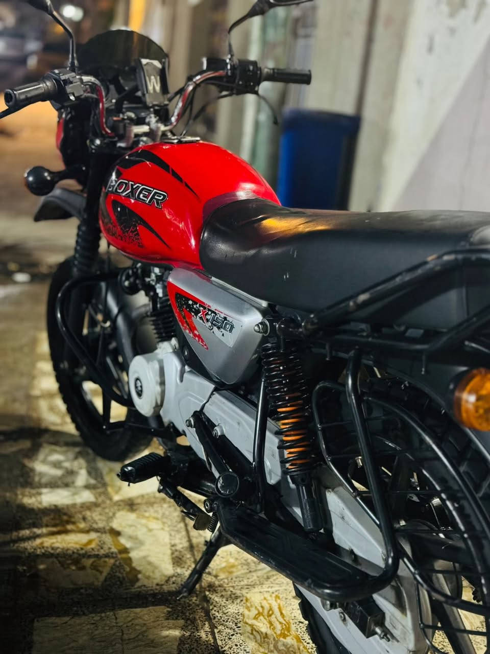 سلام عليكم بوكسر 2022 سعر مليونين وربع وبيهة مجال *********** موجود واتساب مكاني بغداد
