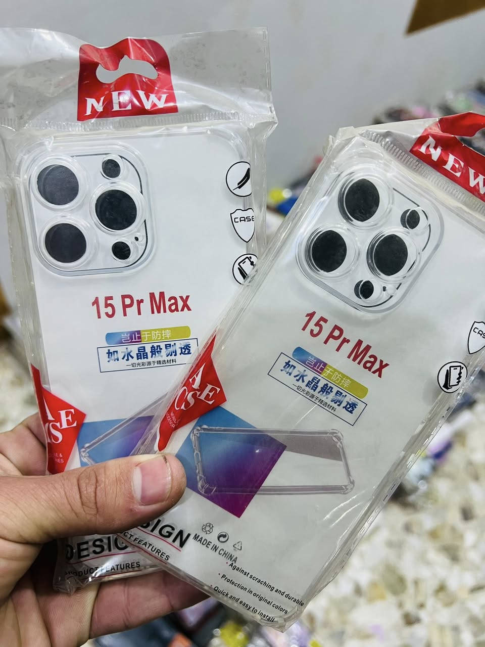 السلام عليكم اخوان كفرات للبيع تعزيلت محل 
ابيع اقل كميه 200 
كلها كفرات حديثة سعر الكفر 600دينار
رقمي لتواصل ***********
