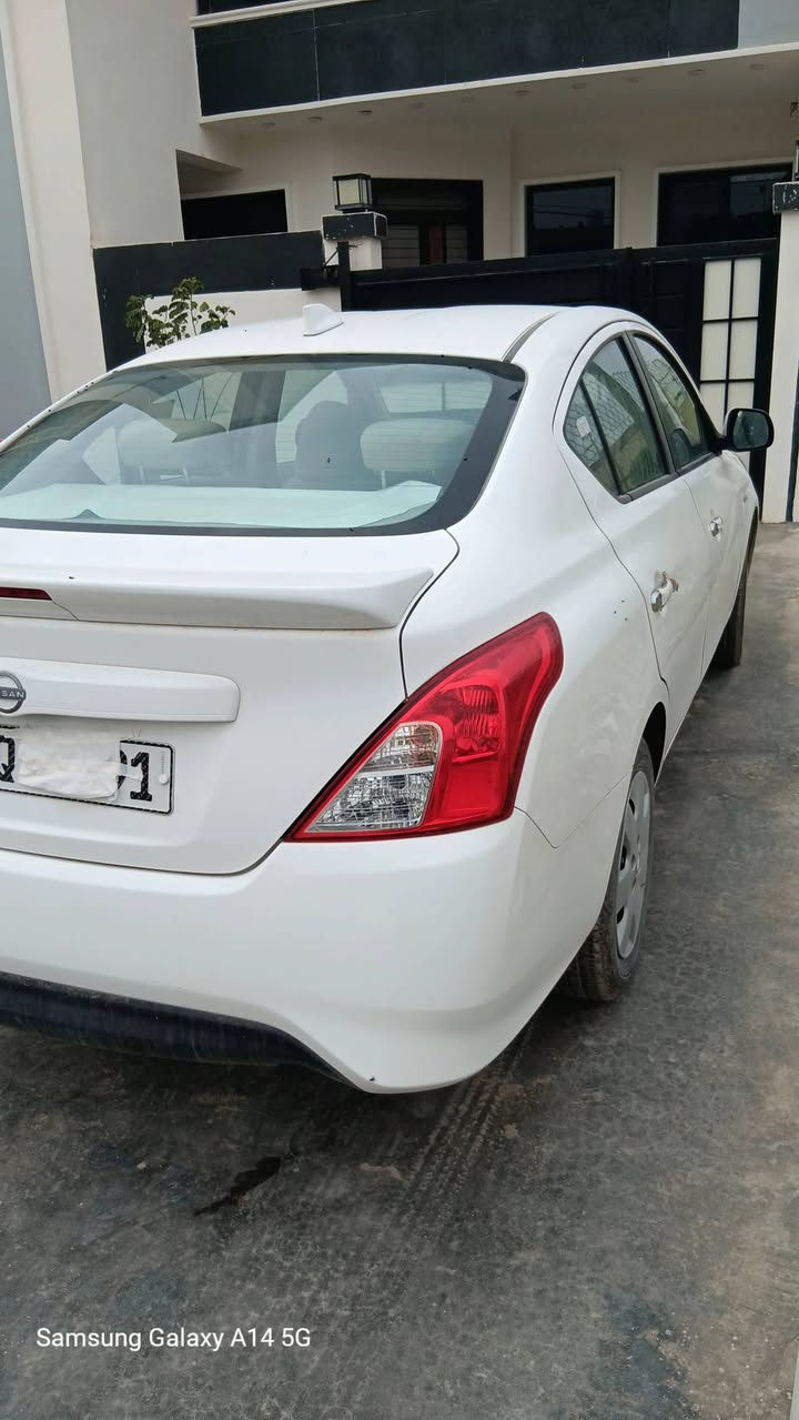 السلام عليكم نيسان سني هندي للبيع موديل ٢٤ ماشية ١٣ الف باسمي السعر ١٣١ تلفون ***********
