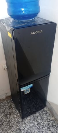 براد ماء • استعمال شهر • حار وبارد